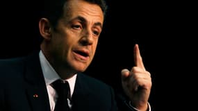Nicolas Sarkozy "aimerai[t] tellement que le pays se passionne pour les grands problèmes..."