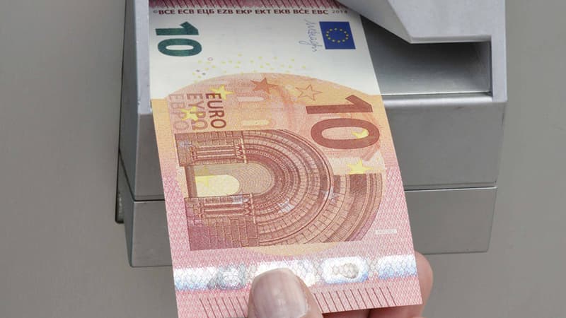 La Banque centrale européenne dit avoir testé le nouveau billet, de manière à éviter les accidents qui avaient eu lieu avec le nouveau billet de 5 euros.