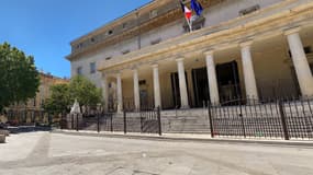 Cour d'assise des Bouches-du-Rhône, 20 place de Verdun, à Aix-en-Provence. 