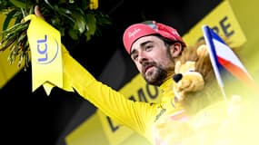 Ben Healy avec le maillot jaune sur le Tour de France, le 14 juillet 2025