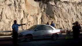 Un Palestinien a lancé dimanche sa voiture contre un groupe d'Israéliens près d'un check-point en Cisjordanie occupée, blessant trois d'entre eux