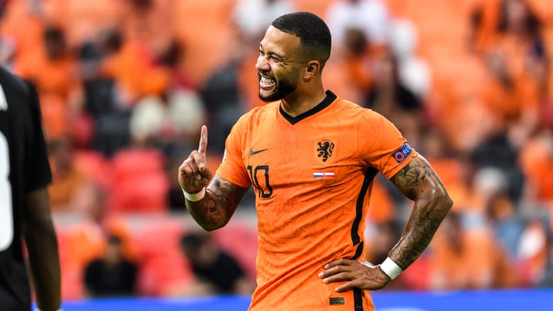 Mercato: Depay au Barça, c'est imminent