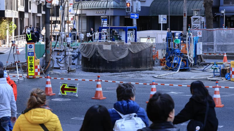 La mystérieuse apparition d'un cylindre géant perturbe la circulation au Japon