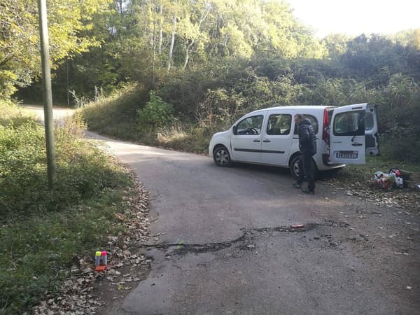La rupture de surface observée au Teil (Ardèche) après le séisme du lundi 11 novembre 2019. La rupture de surface observée au Teil (Ardèche) après le séisme du lundi 11 novembre 2019.