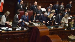 Le parlement italien en train de dépouiller les voix du premier tour de la présidentielle