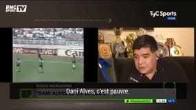 Maradona se paye Dani Alves, "un idiot" qui "touche trois ballons et fait huit fautes"