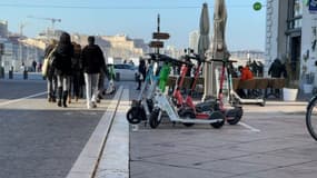 Des trottinettes en libre-service à Marseille.