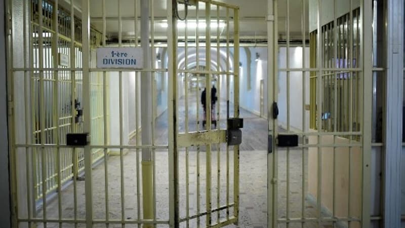 Deux hommes ont tenté de s'évader de la prison de LA Talaudière dans la Loire lundi après-midi.