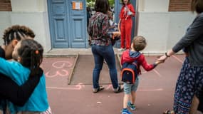Retour à l'école des enfants à l'école Jules Julien à Toulouse, le 22 juin 2020