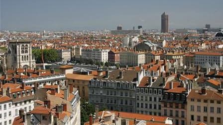 Centre-ville de Lyon. Les prix des appartements anciens ont progressé de 2,5% par rapport au trimestre précédent, selon la Fédération nationale des agences immobilières. /Photo d'archives/REUTERS/Robert Pratta