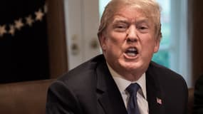 "L'UE profite des Etats-Unis en matière de commerce depuis plusieurs années. Ça va bientôt s'arrêter!", a écrit le président américain.
