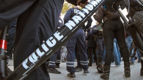 Il est reproché au policier de s'être exprimé publiquement devant les médias hors représentation syndicale.