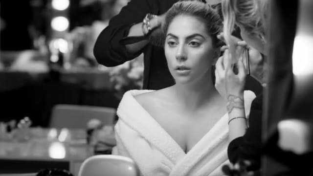 Lady Gaga dans "Million Reasons"