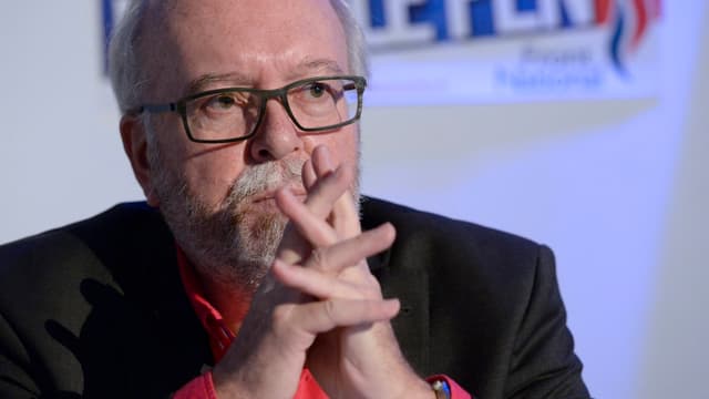 Wallerand de Saint-Just, le trésorier du FN, s'est réjoui du succès de "l'emprunt patriotique" lancé par le parti.