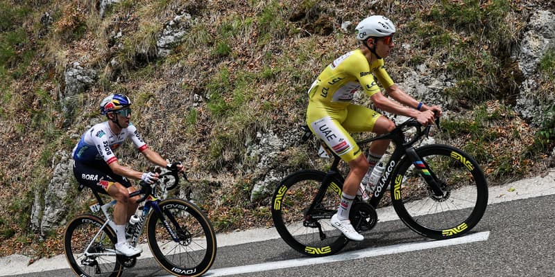71km -Pidcock grimpe au classement général