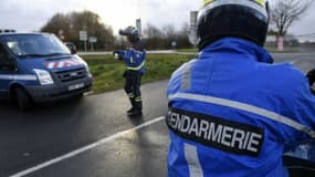 Des officiers de gendarmerie