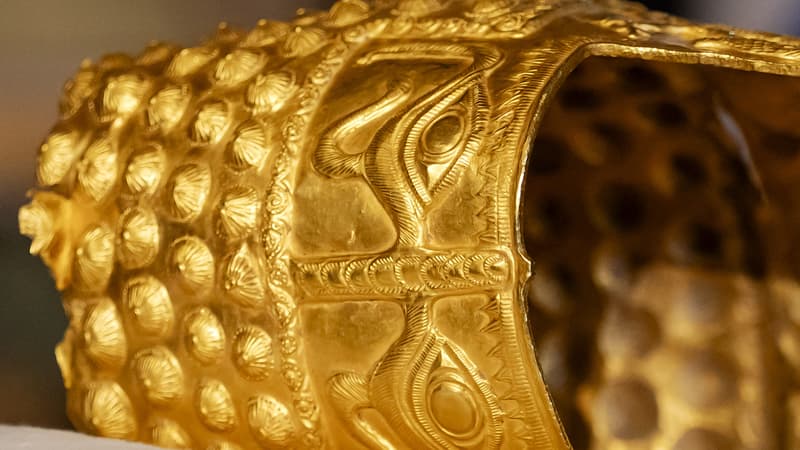 "Incroyable": un casque d'or de près de 2.500 ans appartenant à la Roumanie retrouvé aux Pays-Bas après avoir été volé en 2025