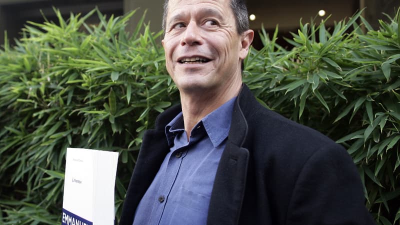 Emmanuel Carrère (ici en 2011) s'est dit "un peu dépité" alors que son roman n'a pas été sélectionné par l'académie Goncourt.