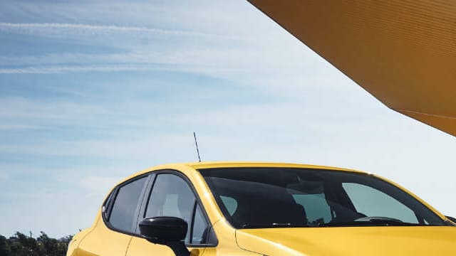 Renault s'est très peu inspiré du magnifique concept Clio RS16 pour la version 2016 de la Clio RS. 