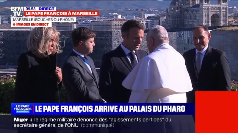 Le pape François rencontre Emmanuel Macron au palais du Pharo à Marseille