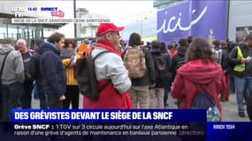 Des grévistes se rendent devant le siège de la SNCF et demandent le paiement des jours de grève