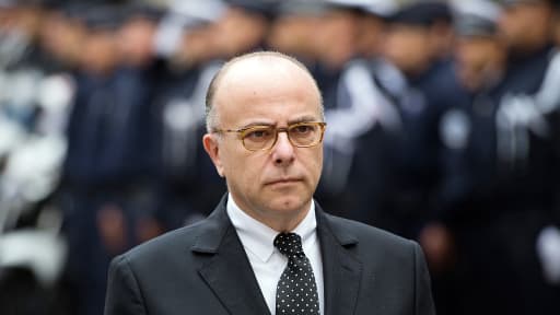 Bernard Cazeneuve, ici le 25 avril dernier, rappelle aussi que "des enquêtes disciplinaires" ont été engagées par l'Inspection générale de la police nationale.