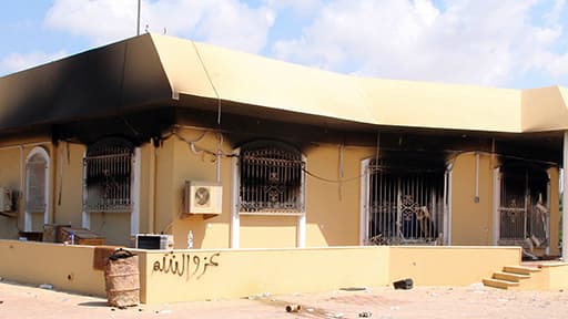 Un bâtiment dans la cour du consulat américain à Benghazi.