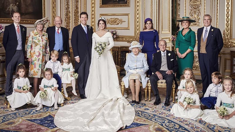 La princesse Eugenie et son époux, Jack Brooksbank, entourés de la famille royale britannique.