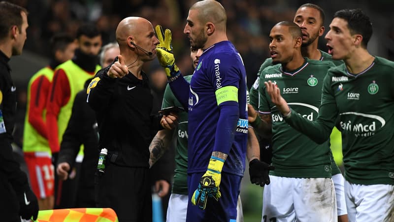 Stéphane Ruffier, expulsé face à Monaco