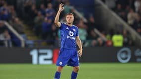 Jamie Vardy chambre les supporters de Tottenham en faisant le signe 0 comme le nombre de titre des Spurs depuis 2008, le 19 août 2024