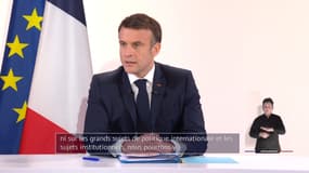 Emmanuel Macron lors d'une conférence de presse à l'Élysée le 16 janvier 2024