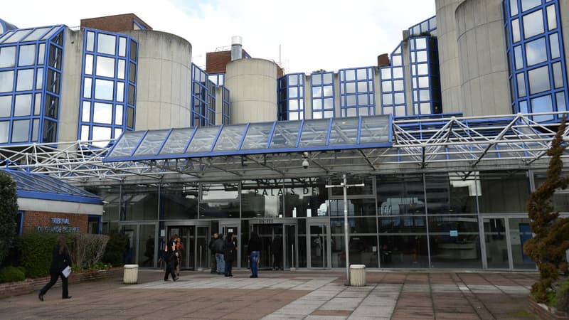 Les prévenus sont jugés au tribunal de Bobigny.