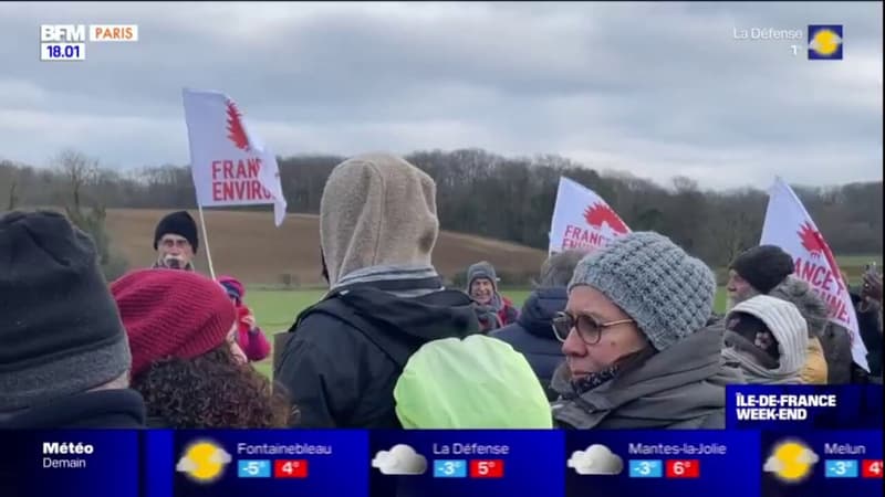 Val-d'Oise: le projet d'une bassine mobilise plusieurs dizaines de personnes à Banthelu