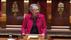 Réforme des retraites: Élisabeth Borne remercie la Nupes pour avoir déposé une "17e motion de censure en un an"