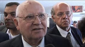 Mikhaïl Gorbatchev répondant aux questions d'Ulysse Gosset à Genève le 3 septembre 2013.