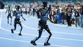 Une épreuve de 400 mètres aux Jeux mondiaux de robotique humanoïde