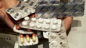 L'ibuprofène est en vente libre sous plusieurs marques dans les pharmacies. (Photo d'illustration)