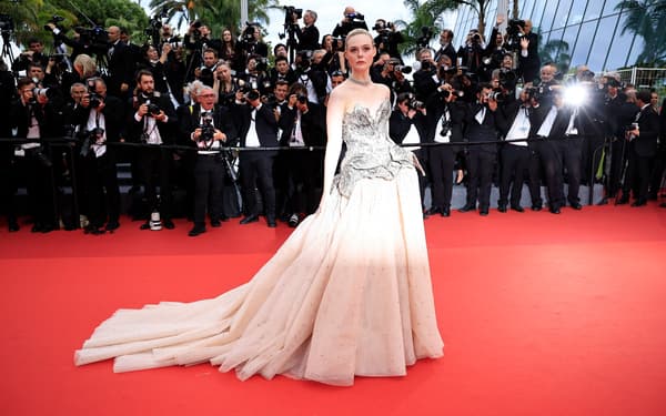 Elle Fanning lors de la 76 ème édition du Festival de Cannes 