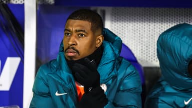 Presnel Kimpembe sur le banc lors du match Espaly-PSG, le 15 janvier 2025