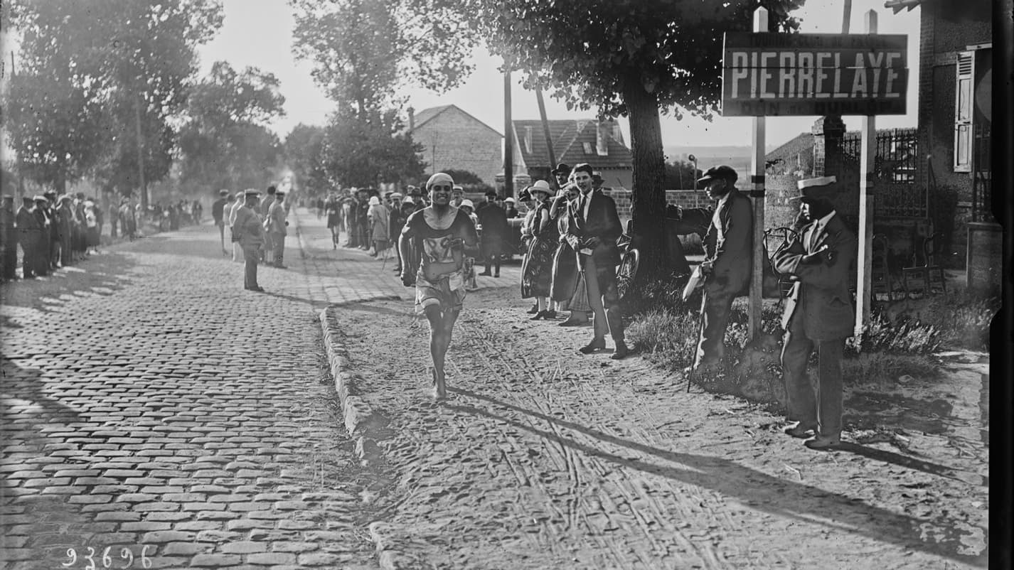 Les marathoniens olympiques à Pierrelaye le 13 juillet 1924.