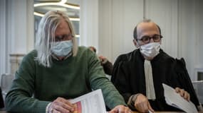 Didier Raoult et son avocat Fabrice Di Vizio, le 5 novembre 2021 devant la chambre disciplinaire de l'Ordre des médecins de Nouvelle-Aquitaine