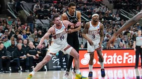Victor Wembanyama face aux Suns le 23/03/2024