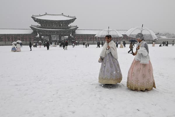 Séoul sous la neige, le 30 décembre 2023.