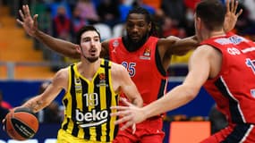 Nando De Colo lors du duel entre le CSKA et Fenerbahce