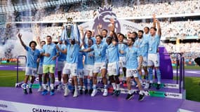 Manchester City célèbre son titre de champion d'Angleterre 2023-2024, le 19 mai 2024