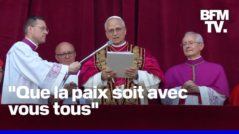 Les premiers mots du pape Léon XIV place Saint-Pierre