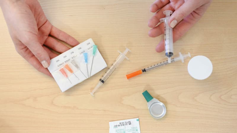 Un kit d'injection stérile destiné aux toxicomanes (illustration).