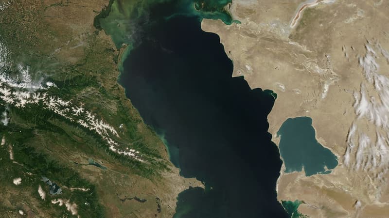 Pour permettre le passage des cargos entre l'Europe et la Chine, le Kazakhstan creuse le fond de la mer Caspienne
