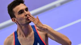 L'athlète français Hugo Hay après sa qualification pour la finale du 5.000m aux JO de Paris 2024, 9 août 2024