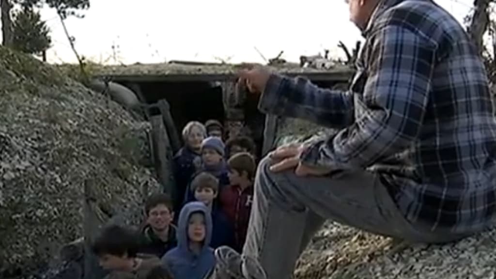 Reportages dans des tranchées reconstituées en Champagne.